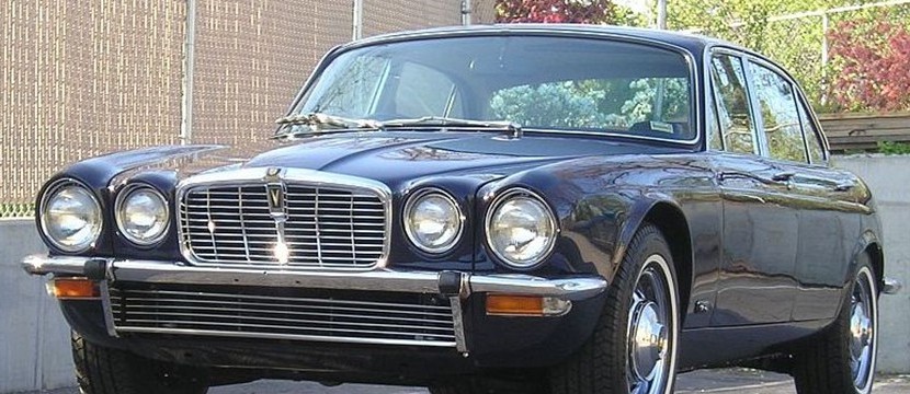STLSCC Compliments of Jaguar Club Members